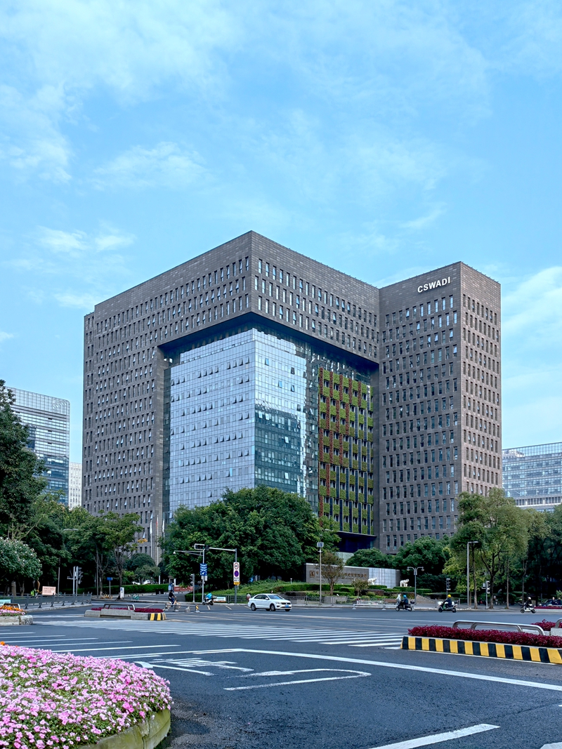 四川省政协委员陈勇：加快推进既有建筑节能改造(图2)