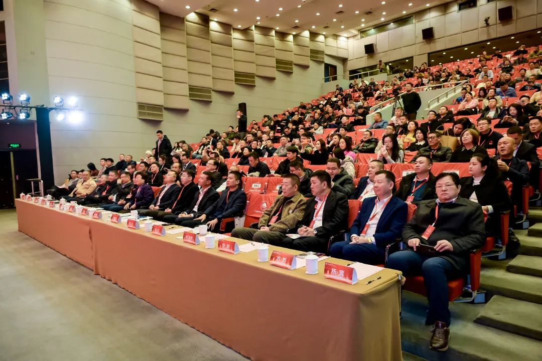 华涂奖丨实至名归君匠世家荣获“民族艺术漆品牌金奖”(图1)