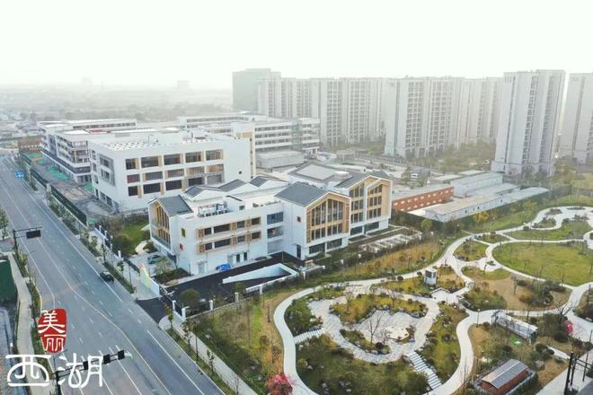 之江新完工两所幼儿园(图1)