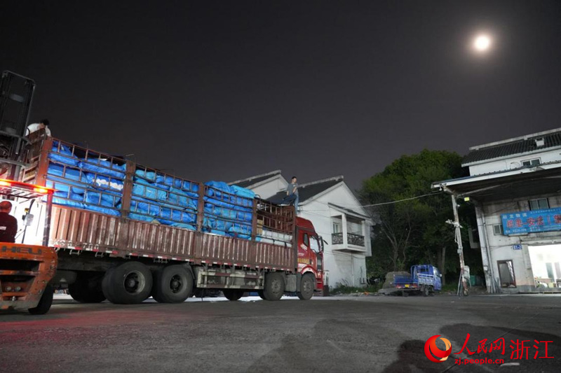 一件童装的跨省之旅(图1)