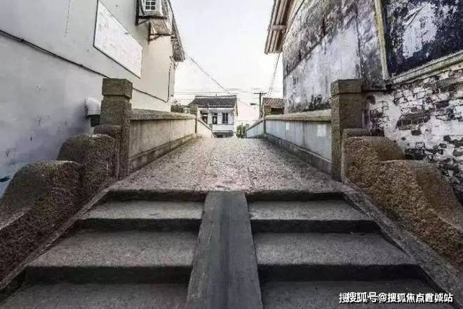 “7天原筑江南涨粉10万!原筑江南好卖的3大优惠力度”(图2)