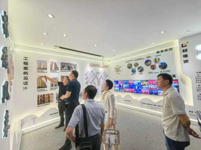【协会走访】中国建筑装饰装修材料协会建筑涂料分会走访林德涂料(图3)
