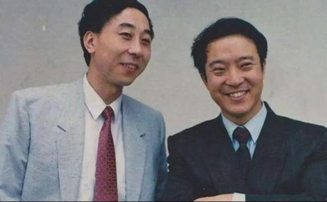 76岁牛群坐地铁被偶遇！满头白发老态尽显变化太大风光不再(图7)