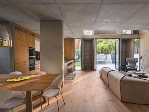 随着建筑节能理念的推广深入节能隔热涂料的使用正变得越来越普及(图1)