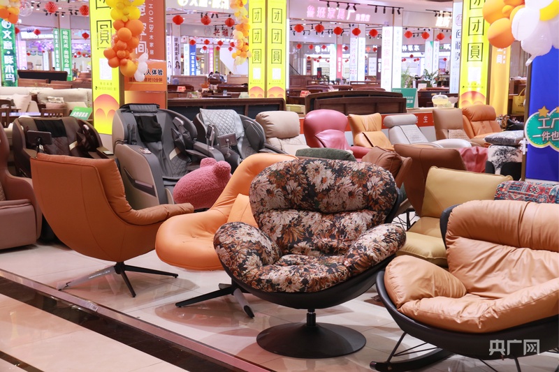 南康家具“油改水”一线见闻：绿色转型破解行业痛点(图2)