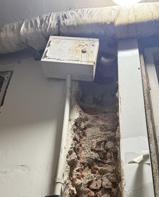 第一批买到白菜价老破小的人快被装修掏空了(图6)