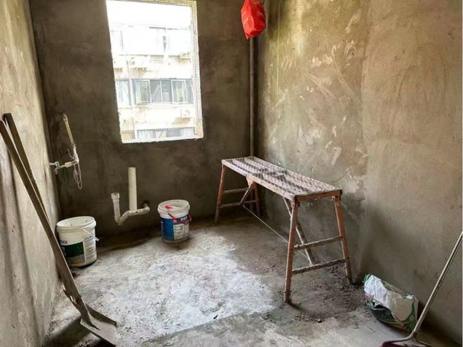 第一批买到白菜价老破小的人快被装修掏空了(图8)