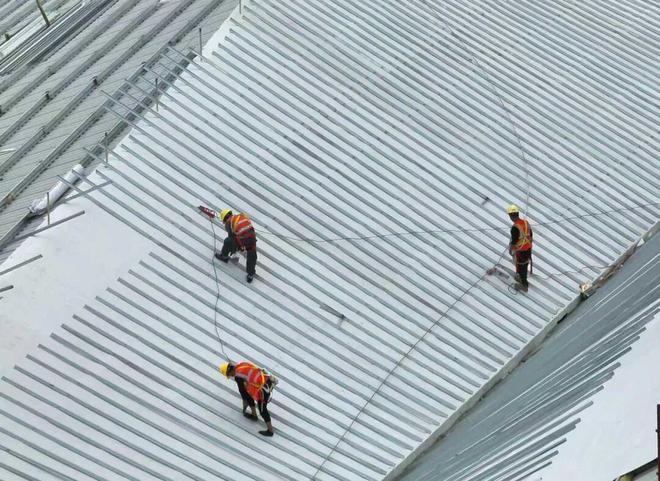 20万片“瓦”升级亮相瓦窑岗服务区更智能更温情(图3)