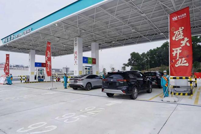 20万片“瓦”升级亮相瓦窑岗服务区更智能更温情(图5)