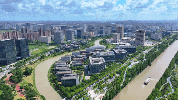 招商中旅壹江臻邸(售楼处)壹江臻邸售楼中心-环境-户型-价格-地址-楼盘详情-配套-电话-交房时间-配套-电话-交房时间(图31)