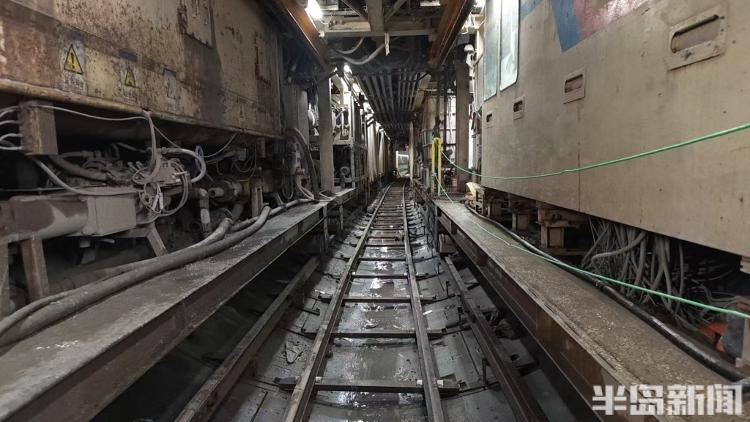 新闻周刊丨看不见太阳的人——开盾构机的表兄弟(图1)